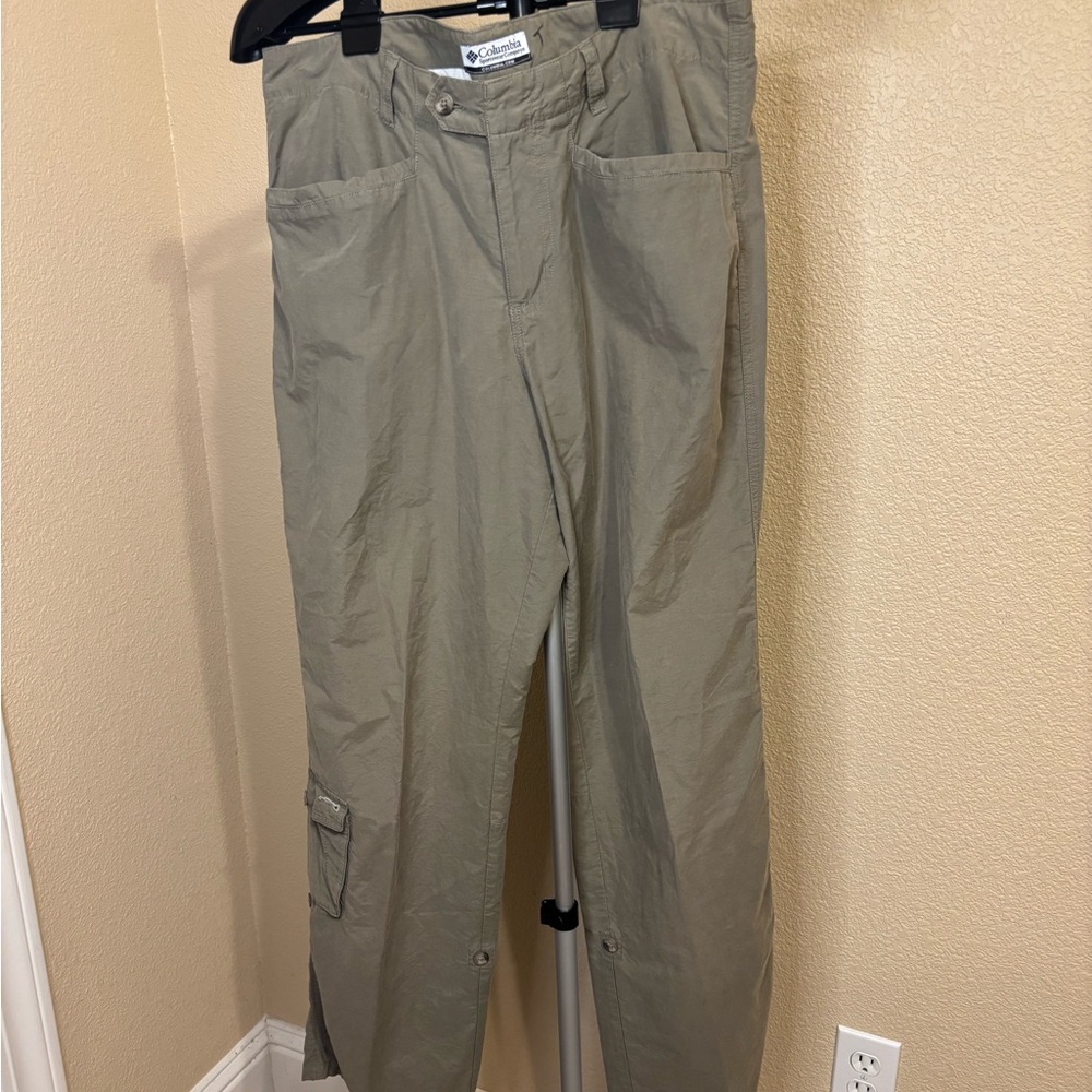Columbia Olive Green Hiking Cargo Pants‎ Women’s 10